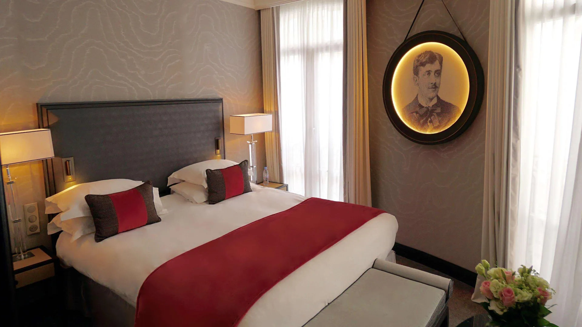 Maison Astor Paris, Curio Collection By Hilton France
