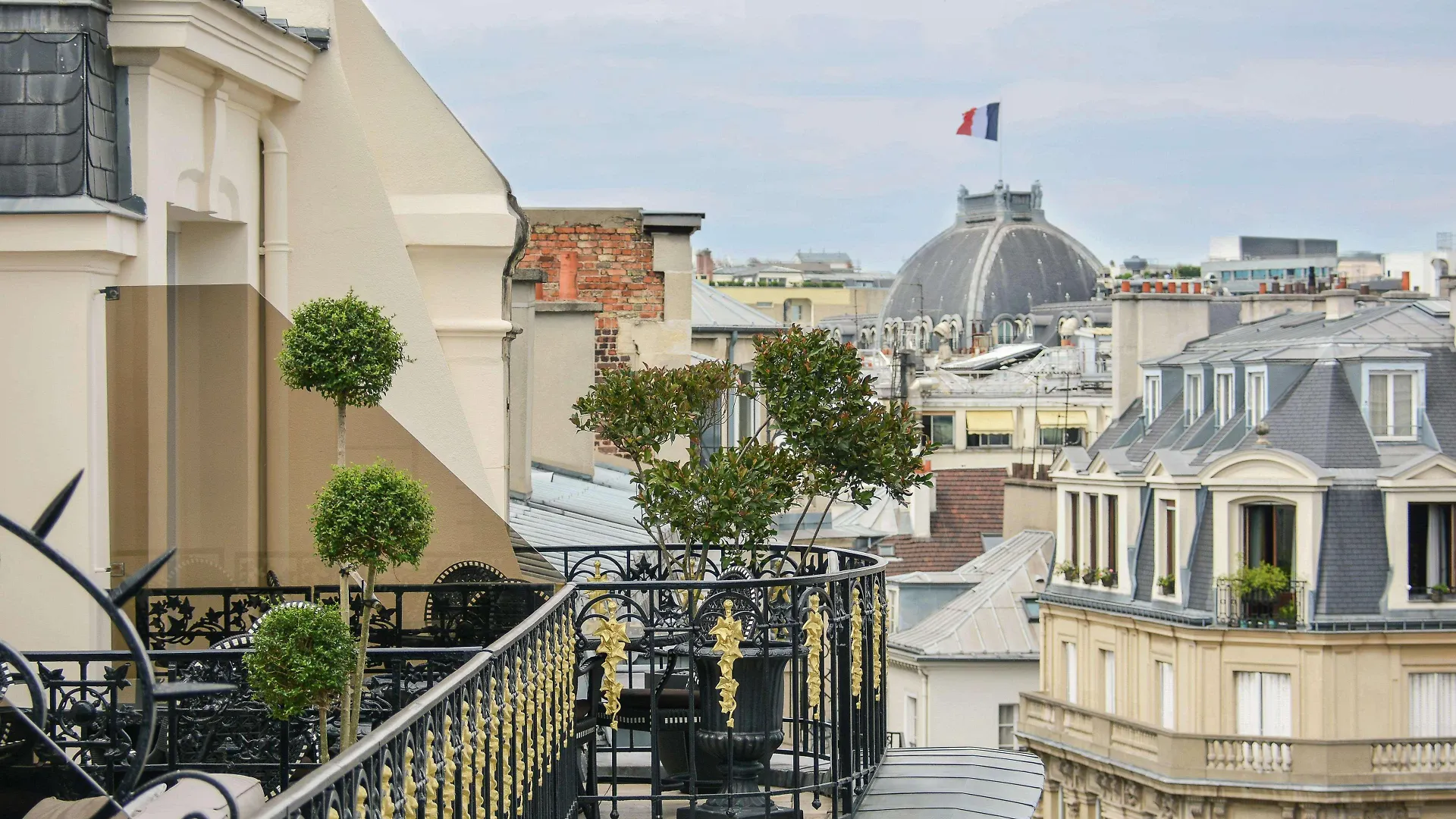 Maison Astor Paris, Curio Collection By Hilton France