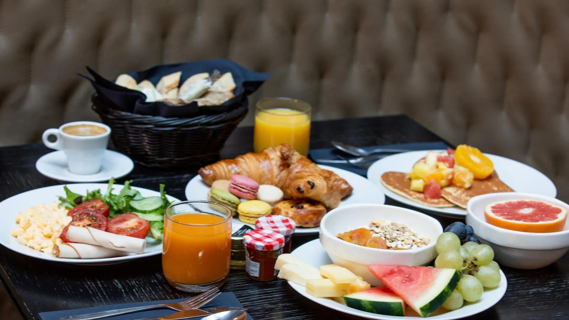 Maison Astor Paris, Curio Collection By Hilton