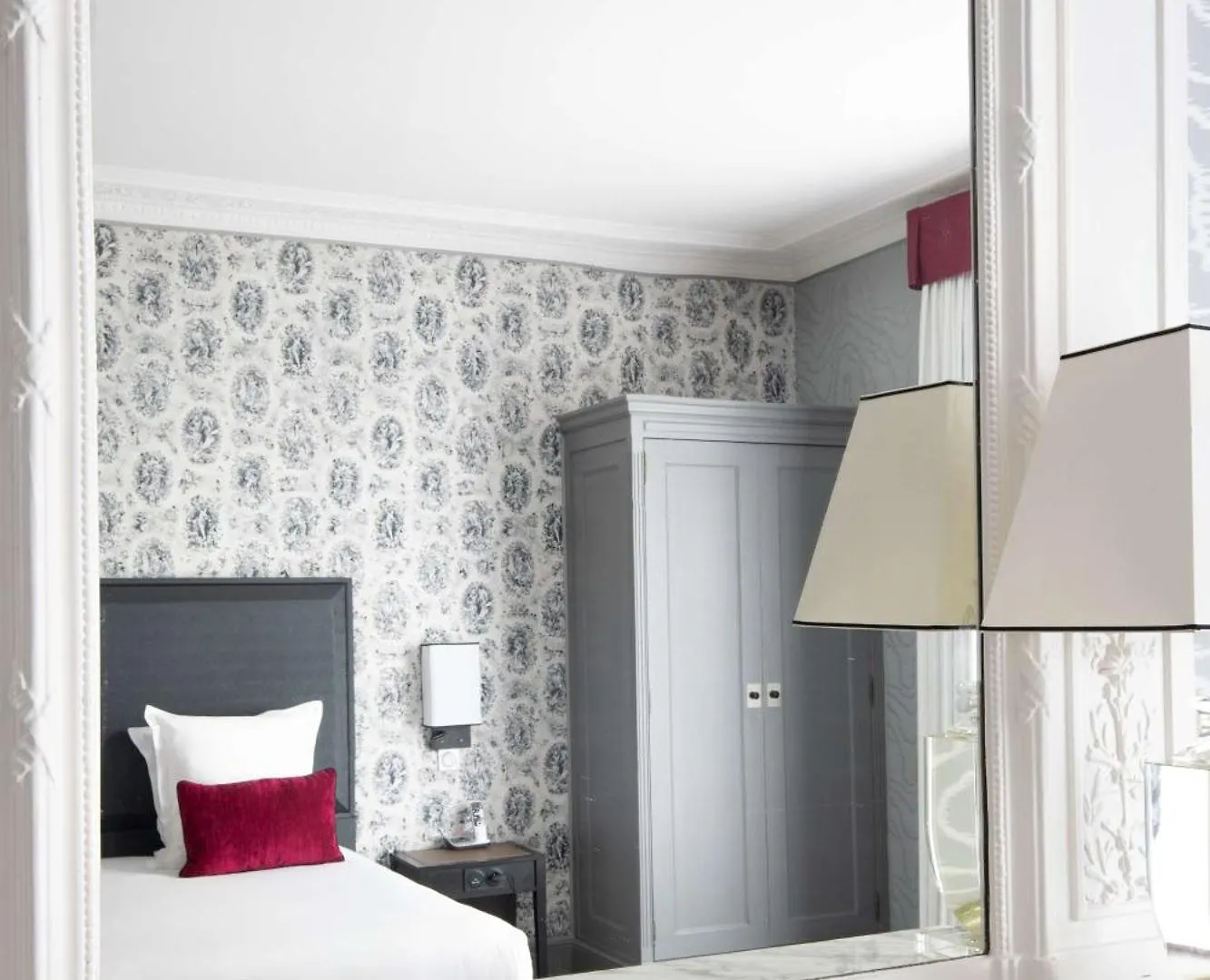 Hotel Maison Astor Paris, Curio Collection By Hilton