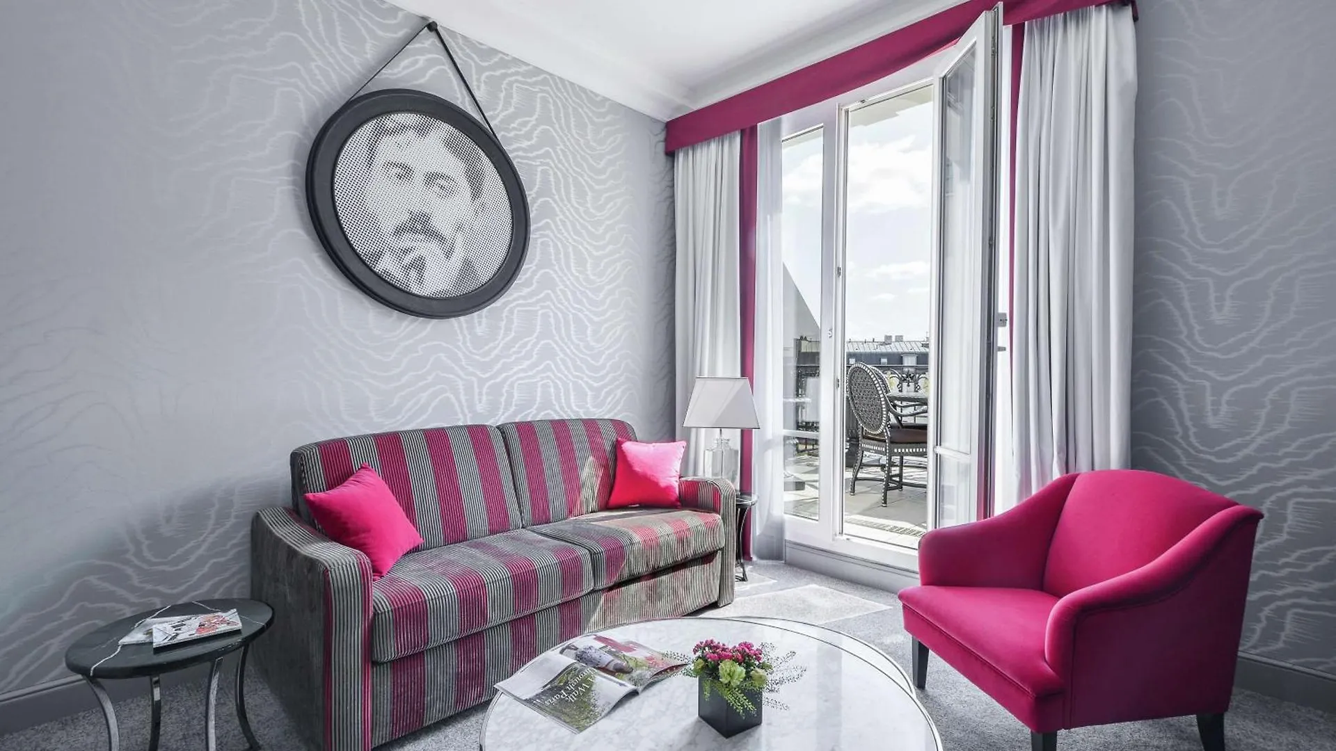 Maison Astor Paris, Curio Collection By Hilton