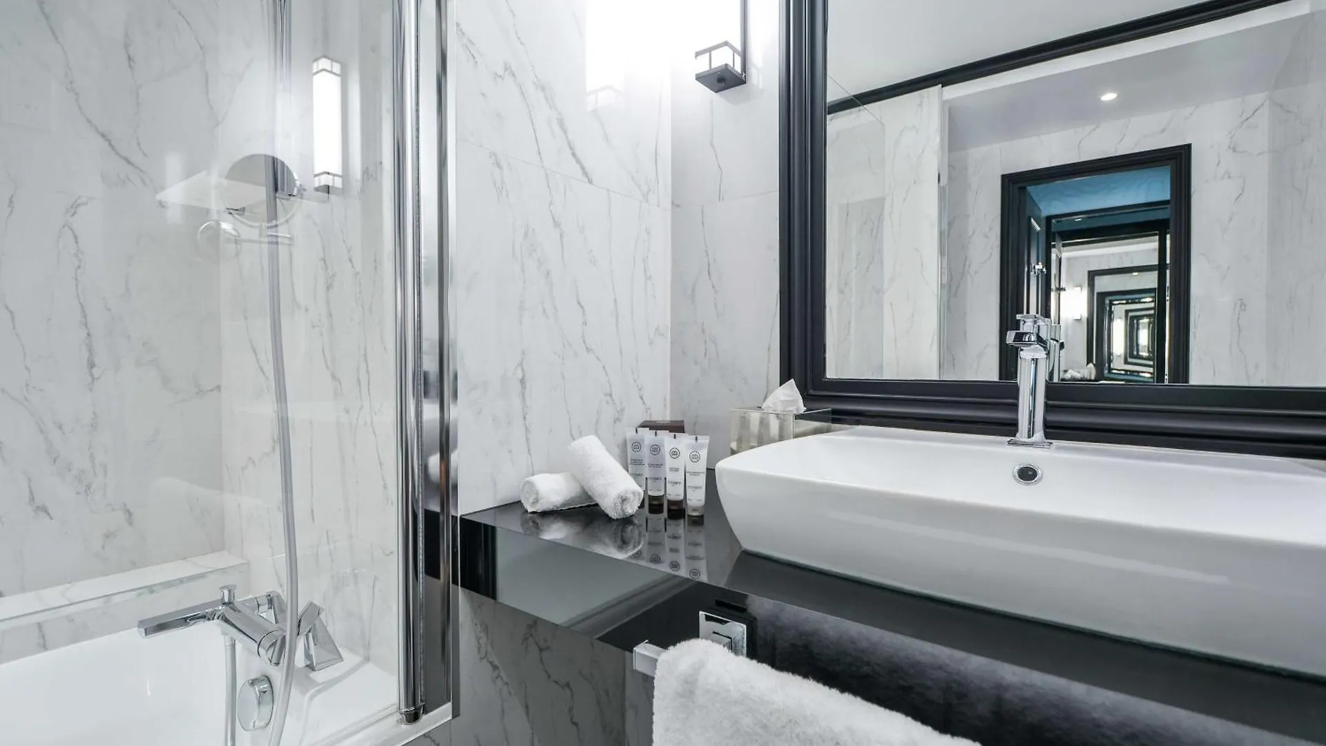 Maison Astor Paris, Curio Collection By Hilton מלון