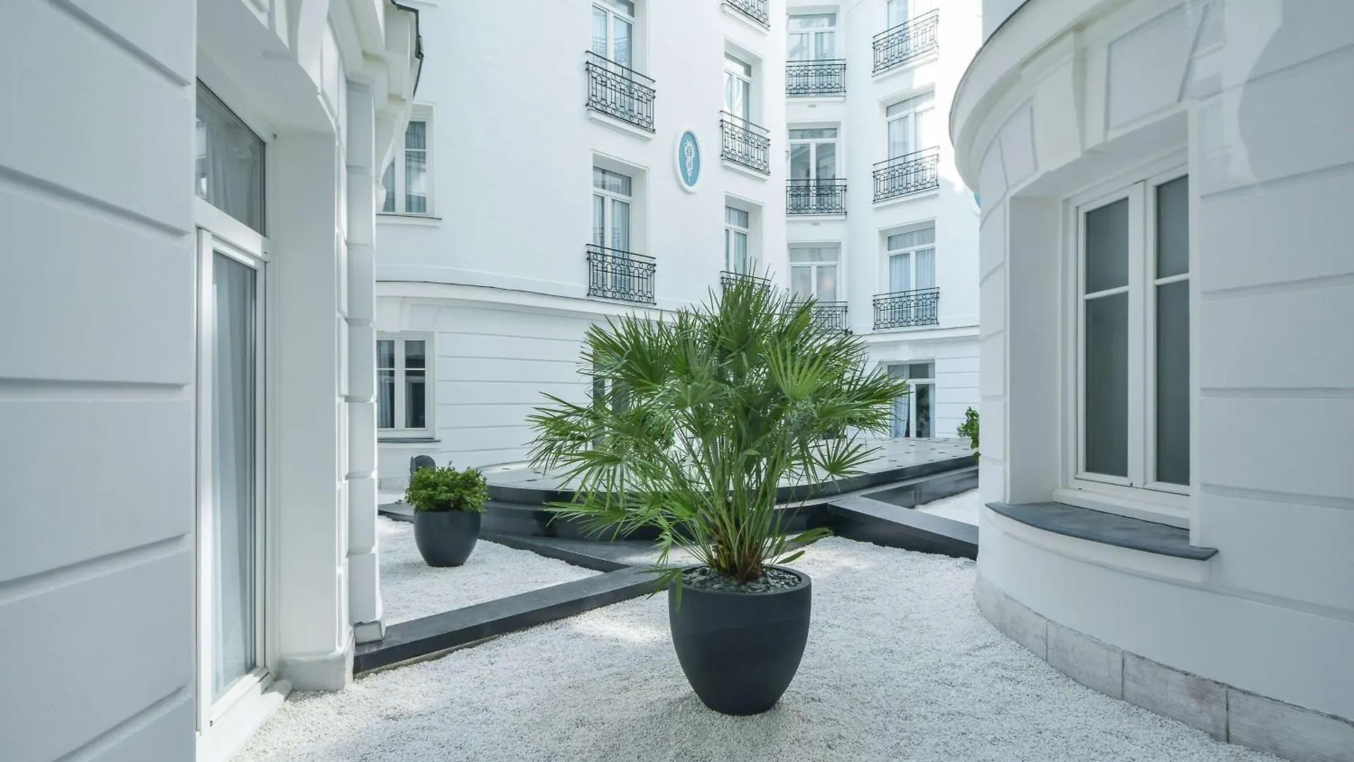 Maison Astor Paris, Curio Collection By Hilton Hotel
