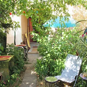 Joli Avec Jardinet , Avignon Frankreich