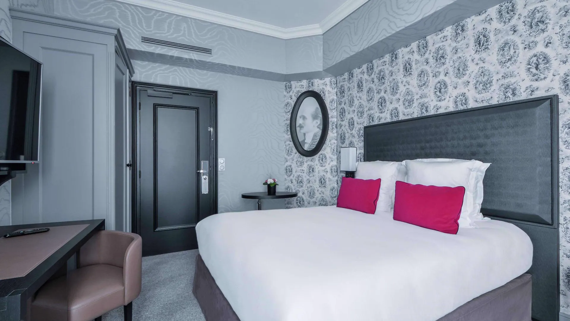 Maison Astor Paris, Curio Collection By Hilton Paris