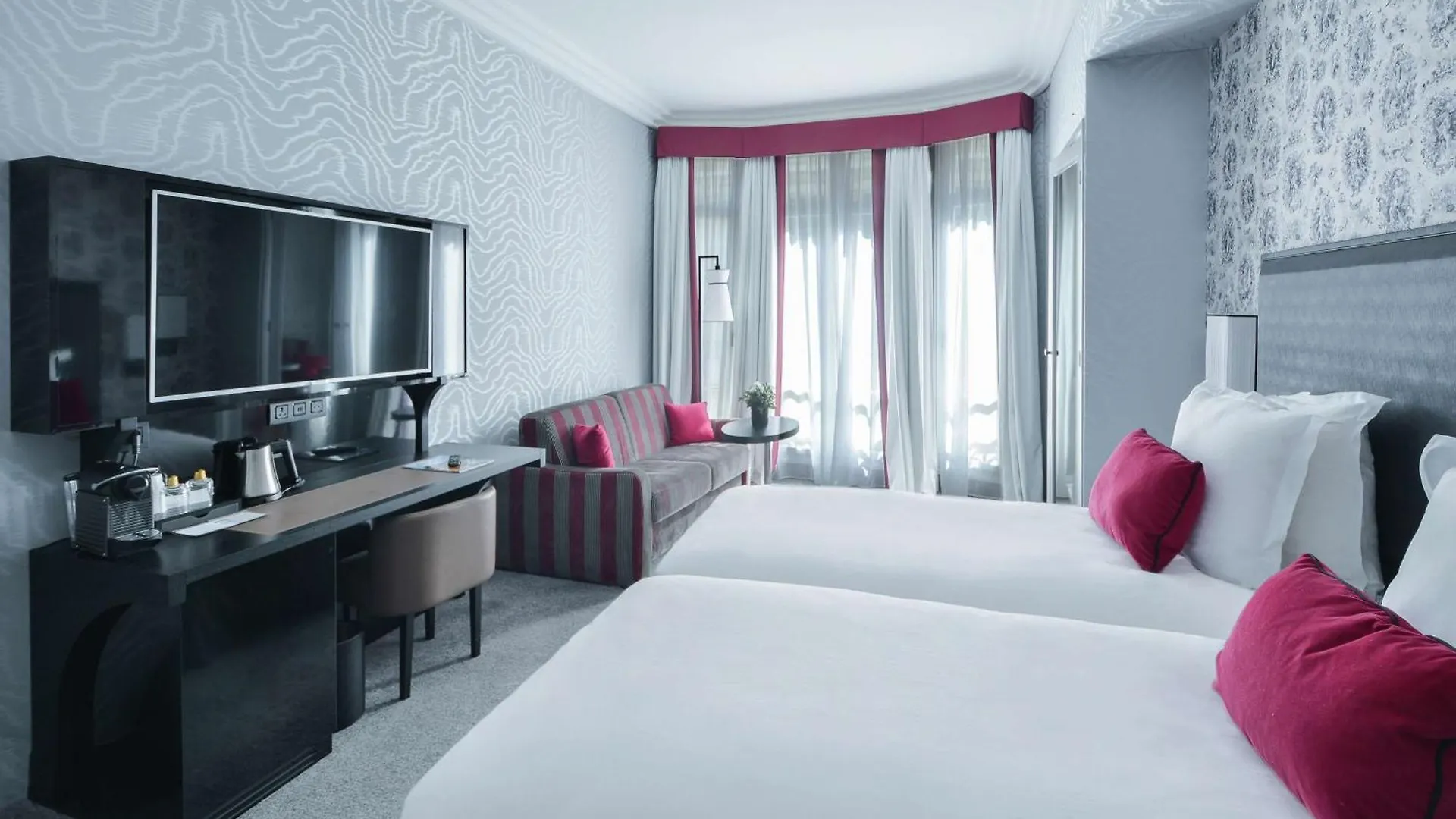 Maison Astor Paris, Curio Collection By Hilton