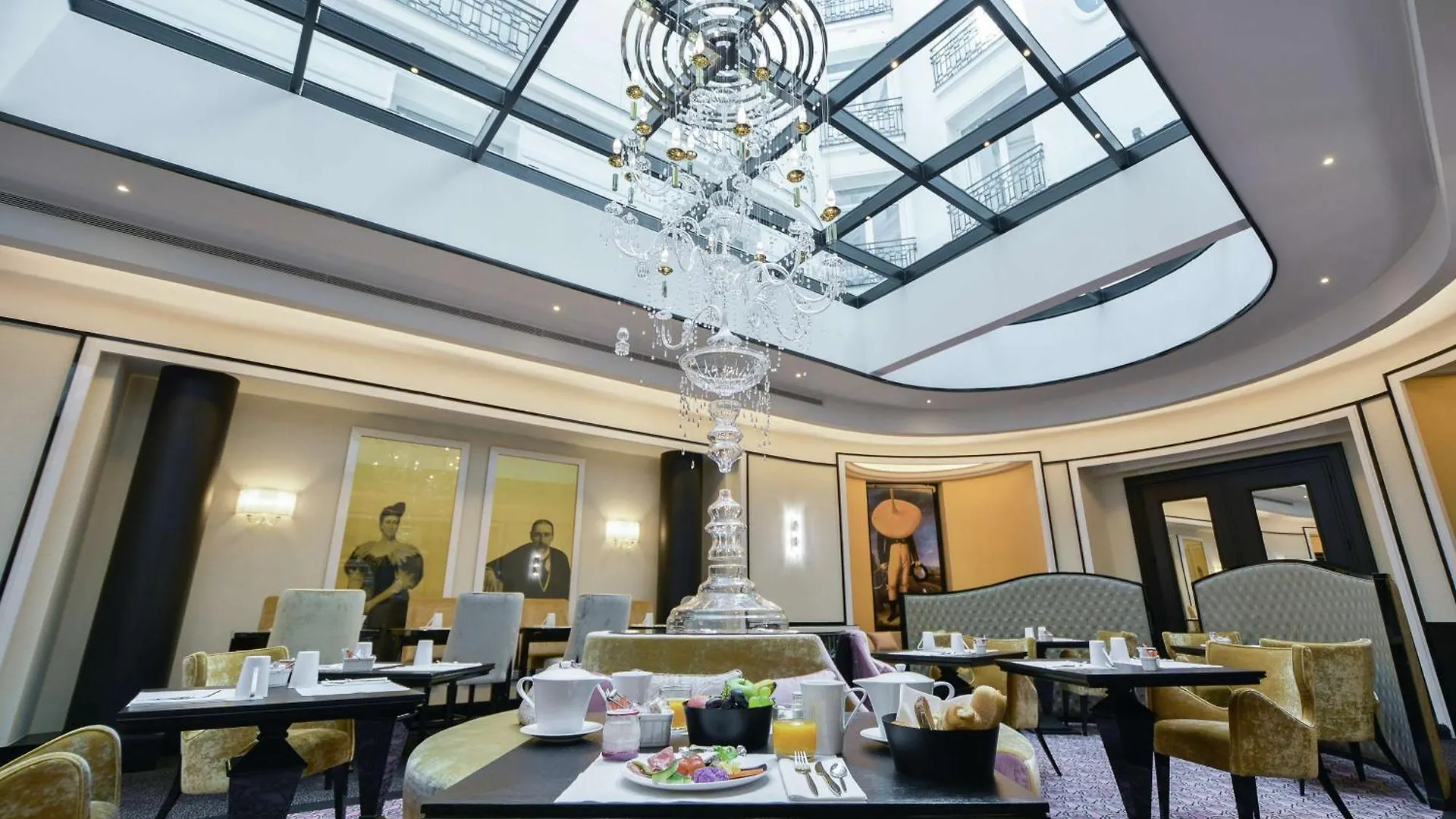 Maison Astor Paris, Curio Collection By Hilton Hotel Paris