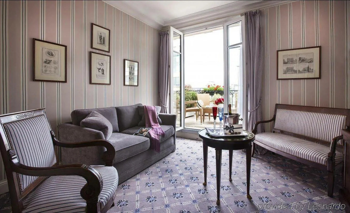 Hotel Maison Astor Paris, Curio Collection By Hilton